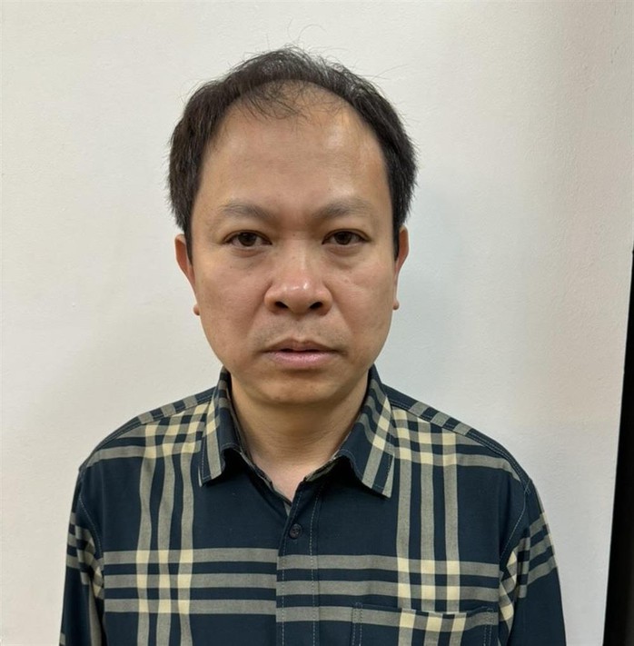 Tổng Giám đốc Tổng Công ty Sông Hồng Lã Tuấn Hưng bị bắt- Ảnh 1. Tổng Giám đốc Tổng Công ty Sông Hồng Lã Tuấn Hưng bị bắt- Ảnh 1.