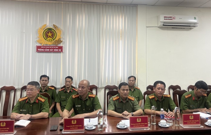 Hơn 1.000 chiến sĩ tinh nhuệ tham gia bắt kẻ giết người, cướp xe SH ở Hóc Môn- Ảnh 1. Hơn 1.000 chiến sĩ tinh nhuệ tham gia bắt kẻ giết người, cướp xe SH ở Hóc Môn- Ảnh 1.