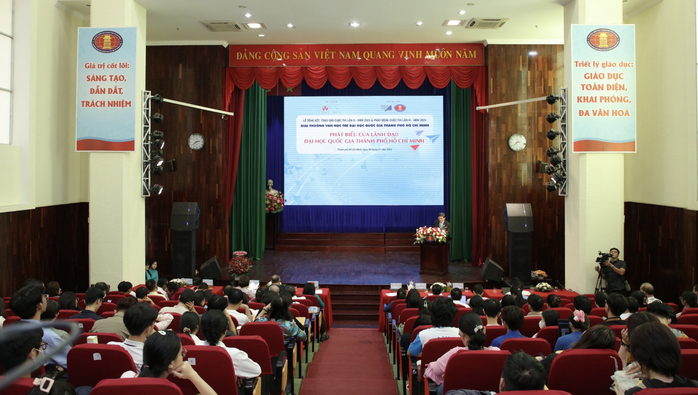 Trao Giải thưởng Văn học Trẻ Đại học Quốc gia TP HCM năm 2023- Ảnh 1. Trao Giải thưởng Văn học Trẻ Đại học Quốc gia TP HCM năm 2023- Ảnh 1.