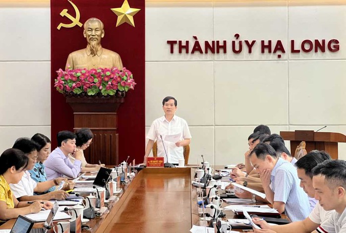 Giám đốc BQL dự án đầu tư xây dựng TP Hạ Long bị tạm đình chỉ công tác- Ảnh 1. Giám đốc BQL dự án đầu tư xây dựng TP Hạ Long bị tạm đình chỉ công tác- Ảnh 1.