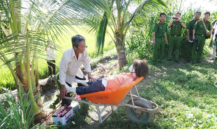 Thực nghiệm điều tra vụ gây chết người rồi tạo hiện trường giả- Ảnh 1. Thực nghiệm điều tra vụ gây chết người rồi tạo hiện trường giả- Ảnh 1.