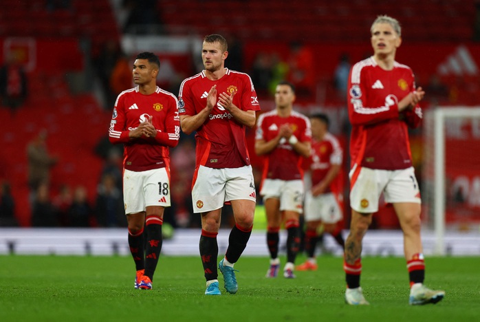 Erik ten Hag được trao "tối hậu thư", khó giữ ghế ở Man United- Ảnh 2. Erik ten Hag được trao "tối hậu thư", khó giữ ghế ở Man United- Ảnh 2.