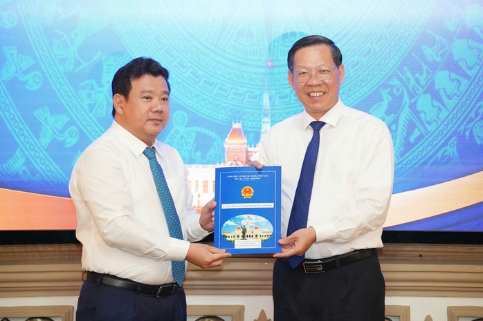 TP HCM: Điều động nhiều cán bộ chủ chốt- Ảnh 2. TP HCM: Điều động nhiều cán bộ chủ chốt- Ảnh 2.