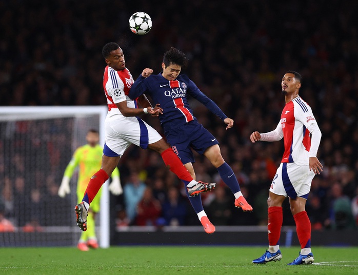 Thủ quân Saka lập công, Arsenal hạ gục PSG ở Champions League- Ảnh 1. Thủ quân Saka lập công, Arsenal hạ gục PSG ở Champions League- Ảnh 1.