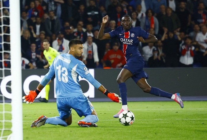 Xích mích với HLV, Ousmane Dembele bị gạch tên ở Champions League- Ảnh 5. Xích mích với HLV, Ousmane Dembele bị gạch tên ở Champions League- Ảnh 5.