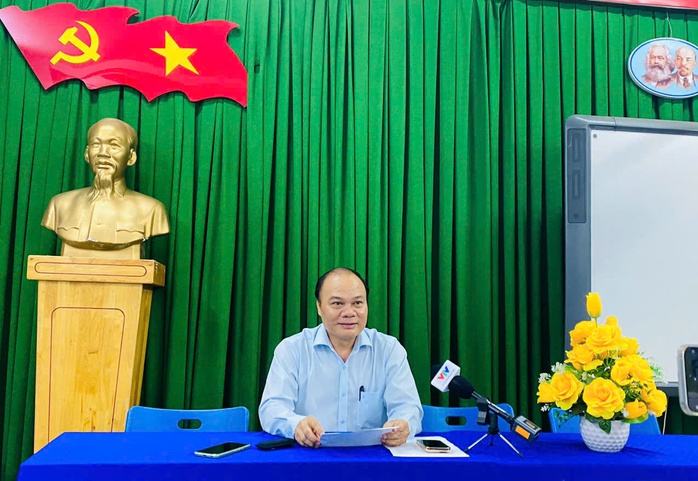 Trưởng Phòng GD-ĐT quận 1 nói gì về những phát ngôn của "giáo viên xin laptop bất thành"?- Ảnh 2. Trưởng Phòng GD-ĐT quận 1 nói gì về những phát ngôn của "giáo viên xin laptop bất thành"?- Ảnh 2.