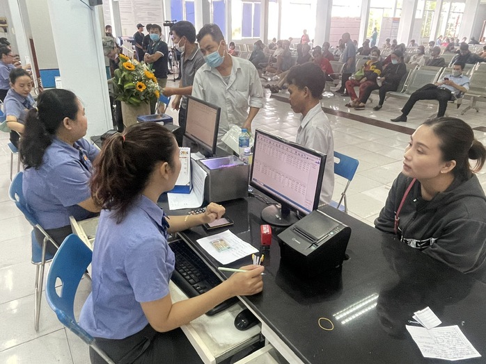 Từ ngày 6-10, ga Sài Gòn mở bán vé tàu Tết Ất Tỵ 2025- Ảnh 1. Từ ngày 6-10, ga Sài Gòn mở bán vé tàu Tết Ất Tỵ 2025- Ảnh 1.