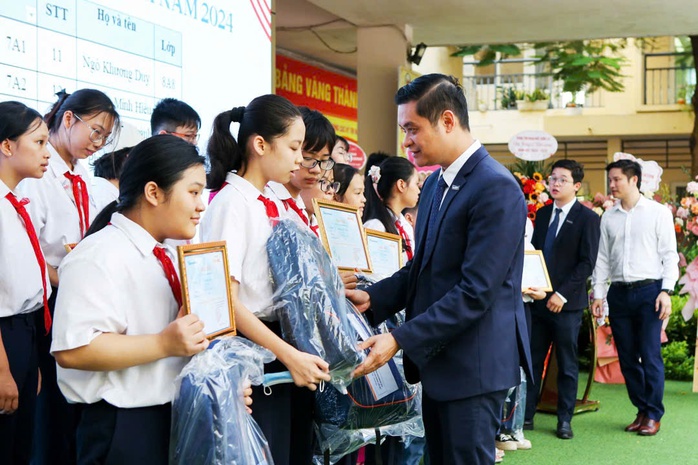Sacombank và hành trình từ tâm- Ảnh 2. Sacombank và hành trình từ tâm- Ảnh 2.