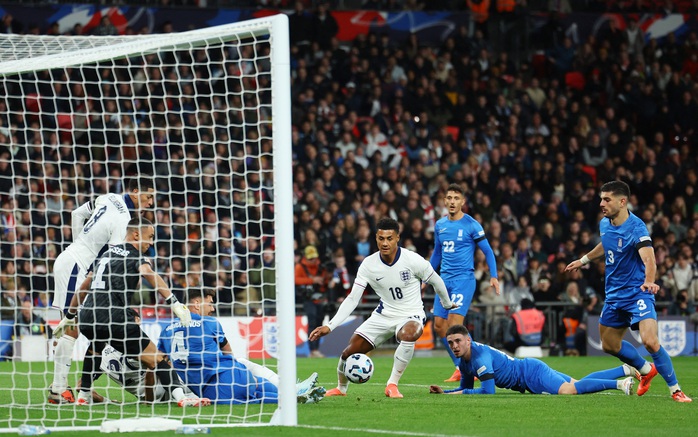 Thủng lưới phút bù giờ, tuyển Anh nhận thất bại sốc Nations League- Ảnh 2. Thủng lưới phút bù giờ, tuyển Anh nhận thất bại sốc Nations League- Ảnh 2.