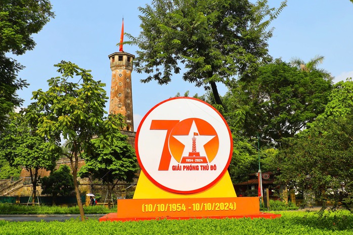 Thủ đô anh hùng luôn xứng đáng là trái tim cả nước- Ảnh 3. Thủ đô anh hùng luôn xứng đáng là trái tim cả nước- Ảnh 3.