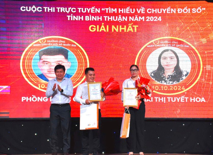 Tỉnh Bình Thuận nâng cao nhận thức về tầm quan trọng của chuyển đổi số - Ảnh 1. Tỉnh Bình Thuận nâng cao nhận thức về tầm quan trọng của chuyển đổi số - Ảnh 1.