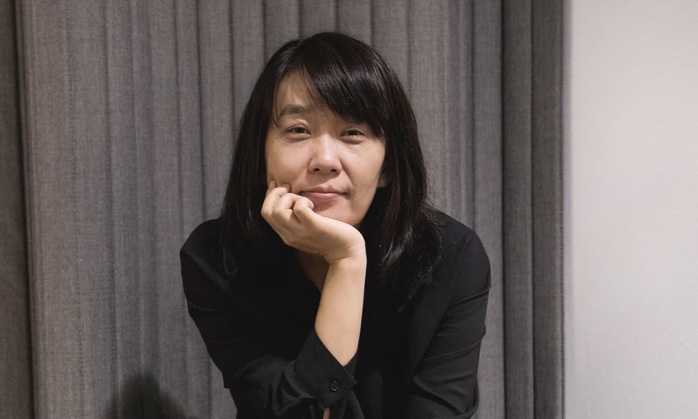 Nóng: Nobel Văn chương 2024 xướng tên nữ văn sĩ Hàn Quốc Han Kang- Ảnh 2. Nóng: Nobel Văn chương 2024 xướng tên nữ văn sĩ Hàn Quốc Han Kang- Ảnh 2.