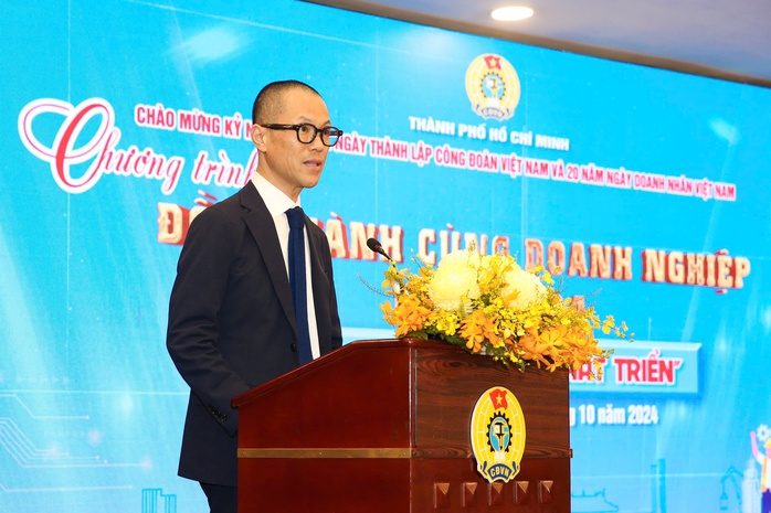 LĐLĐ TP HCM tôn vinh 23 chủ doanh nghiệp hết lòng vì người lao động- Ảnh 5. LĐLĐ TP HCM tôn vinh 23 chủ doanh nghiệp hết lòng vì người lao động- Ảnh 5.