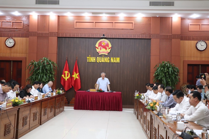 Phó Thủ tướng Thường trực Nguyễn Hòa Bình làm việc với 5 địa phương miền Trung- Ảnh 1.