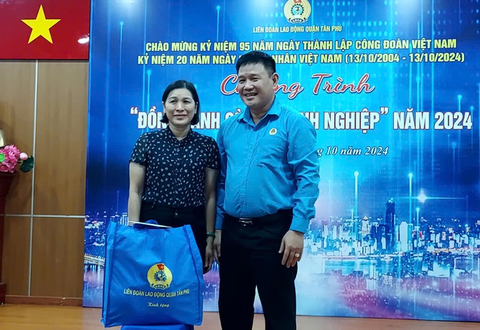 Đồng hành cùng doanh nghiệp và đoàn viên vượt khó- Ảnh 2. Đồng hành cùng doanh nghiệp và đoàn viên vượt khó- Ảnh 2.