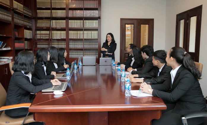 Ngành nào ưu tiên tuyển dụng qua người giới thiệu?- Ảnh 3. Ngành nào ưu tiên tuyển dụng qua người giới thiệu?- Ảnh 3.