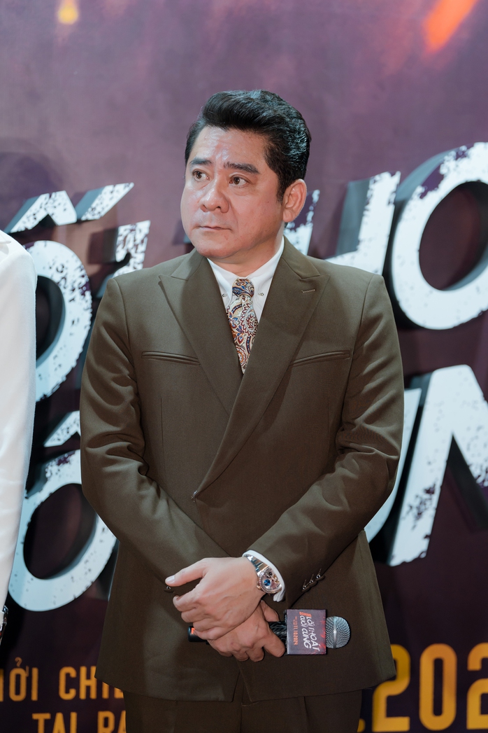 Thuận Nguyễn, Quốc Cường, Huỳnh Anh Tuấn so độ "ngầu"- Ảnh 3. Thuận Nguyễn, Quốc Cường, Huỳnh Anh Tuấn so độ "ngầu"- Ảnh 3.