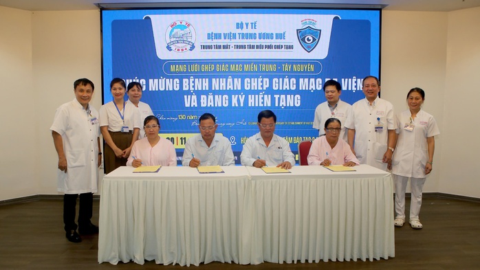 Vừa được ghép giác mạc, 4 người liền đăng ký hiến tạng- Ảnh 2. Vừa được ghép giác mạc, 4 người liền đăng ký hiến tạng- Ảnh 2.
