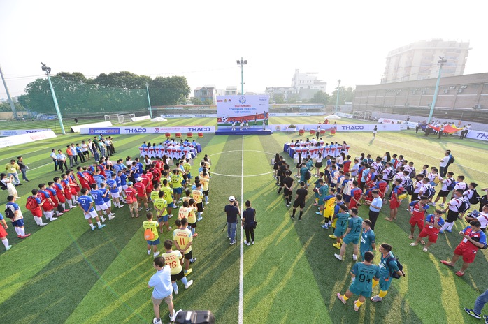 Vòng loại khu vực Nghệ An Giải bóng đá công nhân, viên chức Việt Nam 2024- Ảnh 2. Vòng loại khu vực Nghệ An Giải bóng đá công nhân, viên chức Việt Nam 2024- Ảnh 2.