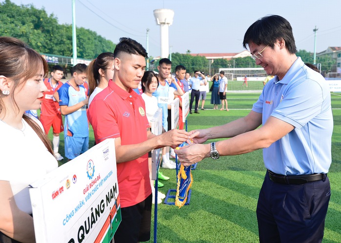 Vòng loại khu vực Nghệ An Giải bóng đá công nhân, viên chức Việt Nam 2024- Ảnh 4. Vòng loại khu vực Nghệ An Giải bóng đá công nhân, viên chức Việt Nam 2024- Ảnh 4.
