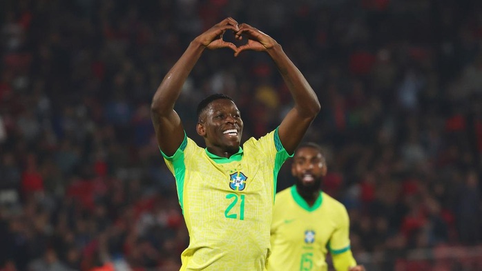 Igor Jesus, Henrique giúp Brazil ngược dòng quật ngã Chile- Ảnh 1. Igor Jesus, Henrique giúp Brazil ngược dòng quật ngã Chile- Ảnh 1.