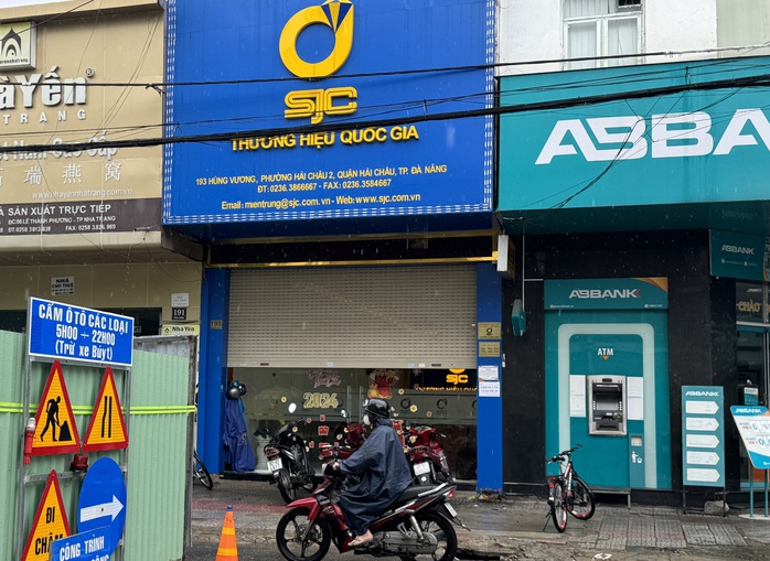 Cửa hàng SJC Đà Nẵng nêu lý do đóng cửa, hẹn ngày mở lại- Ảnh 1. Cửa hàng SJC Đà Nẵng nêu lý do đóng cửa, hẹn ngày mở lại- Ảnh 1.