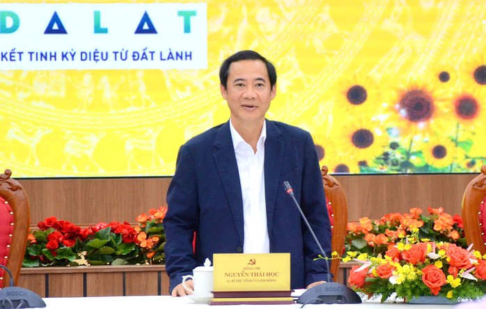 Quyền Bí thư Tỉnh ủy Lâm Đồng đặt câu hỏi: Vì sao 9 tháng chỉ thu hút được 3 dự án?- Ảnh 6. Quyền Bí thư Tỉnh ủy Lâm Đồng đặt câu hỏi: Vì sao 9 tháng chỉ thu hút được 3 dự án?- Ảnh 6.