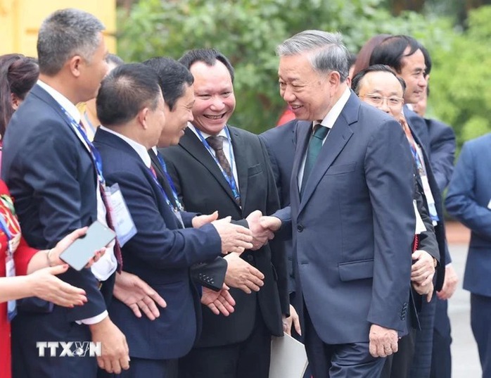 Tổng Bí thư, Chủ tịch nước Tô Lâm gặp mặt doanh nhân tiêu biểu- Ảnh 1. Tổng Bí thư, Chủ tịch nước Tô Lâm gặp mặt doanh nhân tiêu biểu- Ảnh 1.