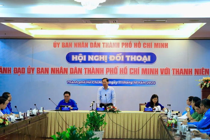 TP HCM: Cuối năm 2025 giải quyết 70% thủ tục hành chính trên nền tảng số- Ảnh 1. TP HCM: Cuối năm 2025 giải quyết 70% thủ tục hành chính trên nền tảng số- Ảnh 1.
