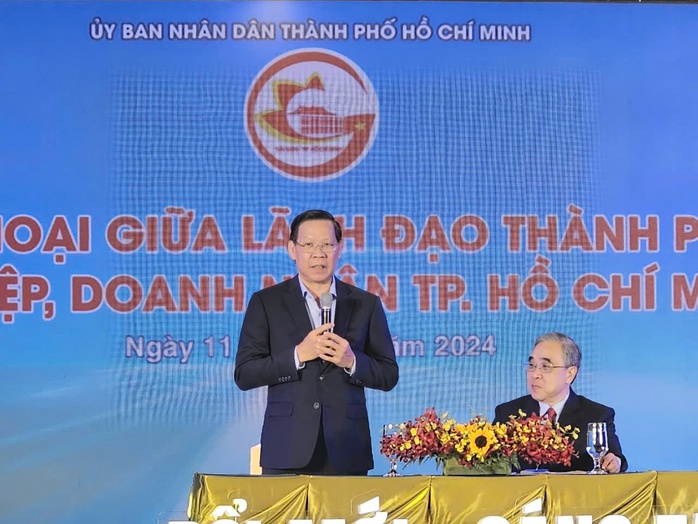 Đối thoại giữa Chủ tịch UBND TP HCM và doanh nghiệp - Ảnh 1. Đối thoại giữa Chủ tịch UBND TP HCM và doanh nghiệp - Ảnh 1.