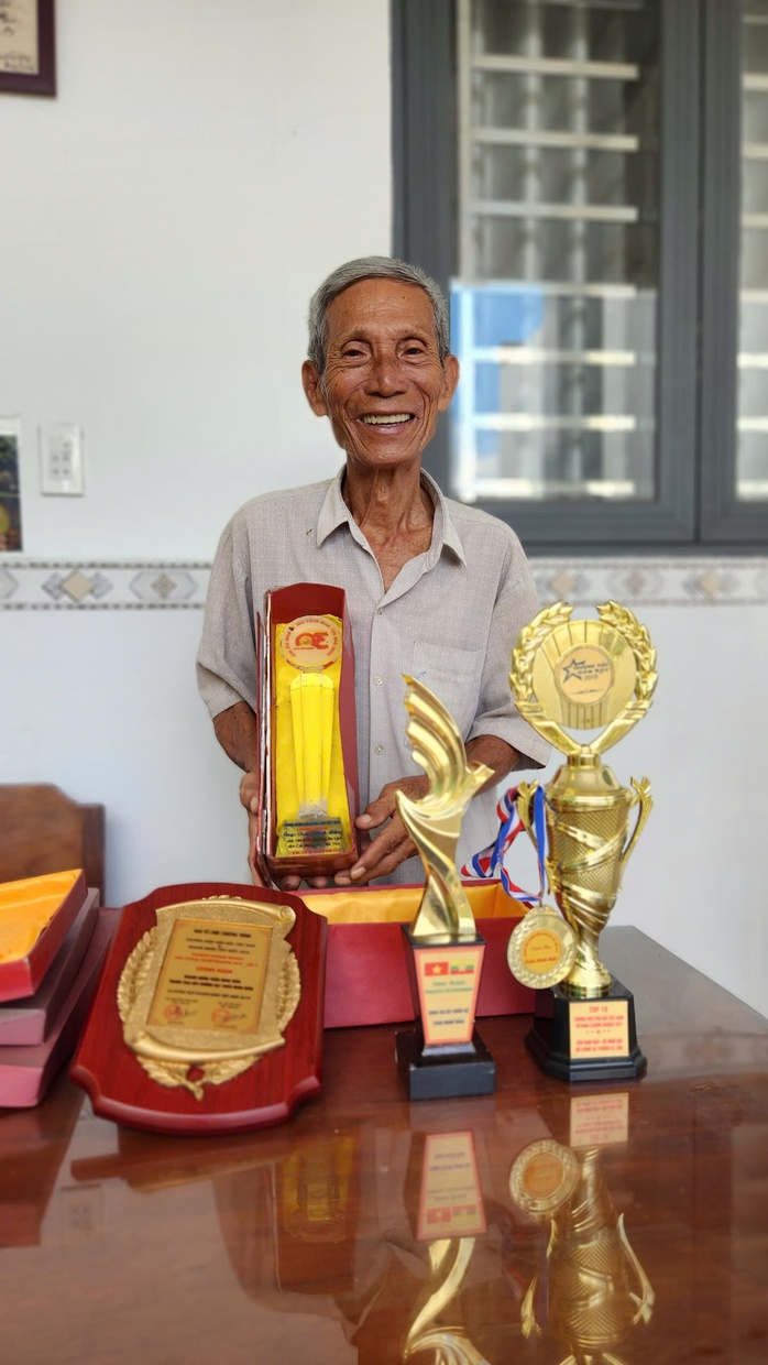 Cần Thơ: Nông dân 75 tuổi thu nhập hơn 1 tỉ đồng/năm nhờ giống mít Cần Thơ: Nông dân 75 tuổi thu nhập hơn 1 tỉ đồng/năm nhờ giống mít