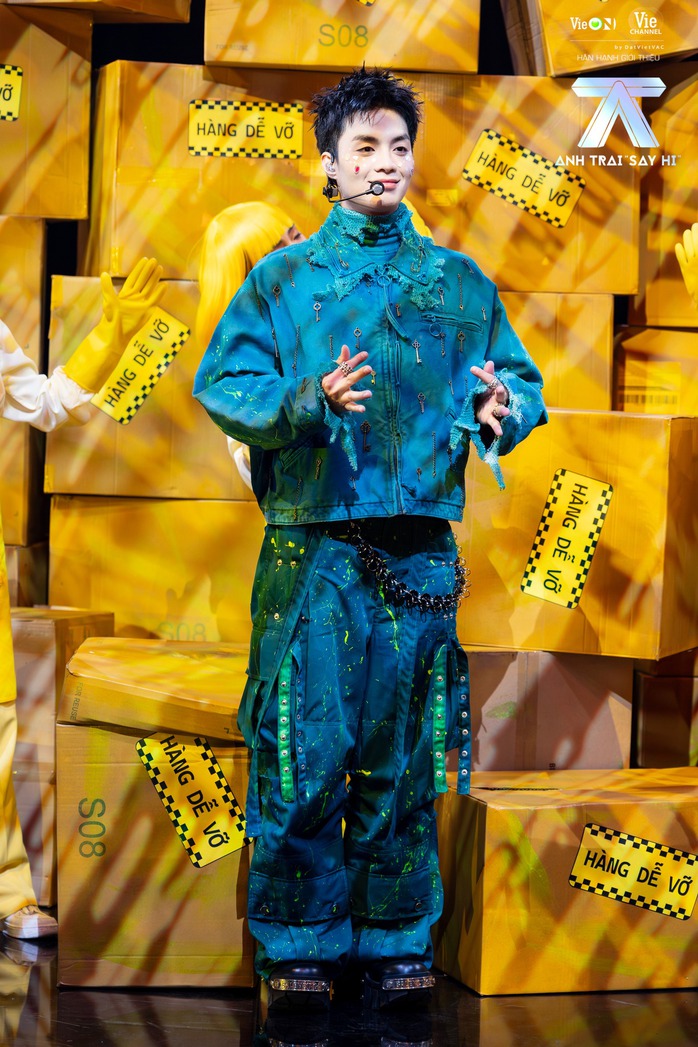 Negav chủ động rời concert "Anh trai say hi"- Ảnh 1. Negav chủ động rời concert "Anh trai say hi"- Ảnh 1.