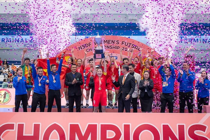 Futsal nữ Việt Nam áp sát tốp 10 thế giới của FIFA- Ảnh 1. Futsal nữ Việt Nam áp sát tốp 10 thế giới của FIFA- Ảnh 1.