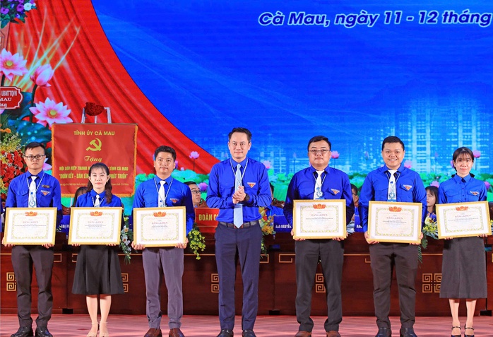 Phó Bí thư Tỉnh ủy Cà Mau nói về tinh thần của thanh niên- Ảnh 2. Phó Bí thư Tỉnh ủy Cà Mau nói về tinh thần của thanh niên- Ảnh 2.