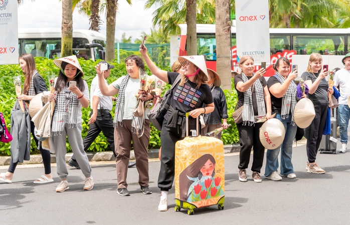 Nha Trang - Khánh Hòa tưng bừng mừng đón 9 triệu lượt du khách- Ảnh 4. Nha Trang - Khánh Hòa tưng bừng mừng đón 9 triệu lượt du khách- Ảnh 4.