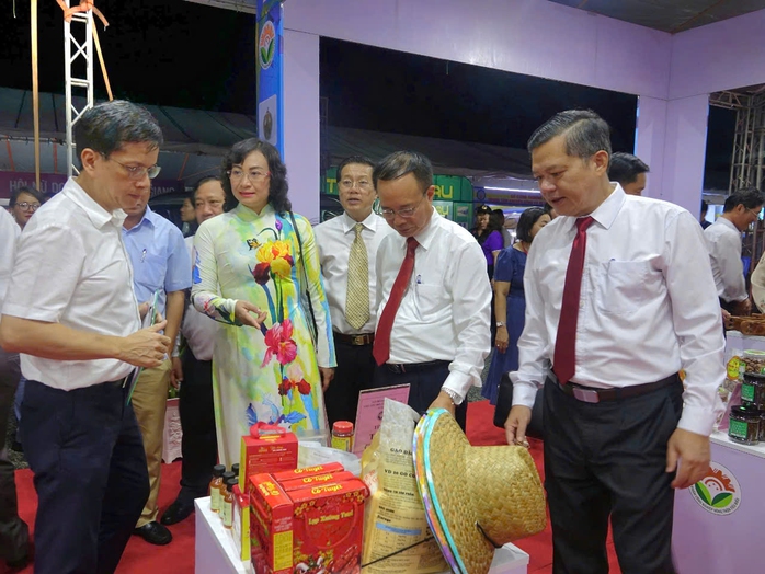 Thúc đẩy giao thương khu vực phía Nam- Ảnh 1. Thúc đẩy giao thương khu vực phía Nam- Ảnh 1.