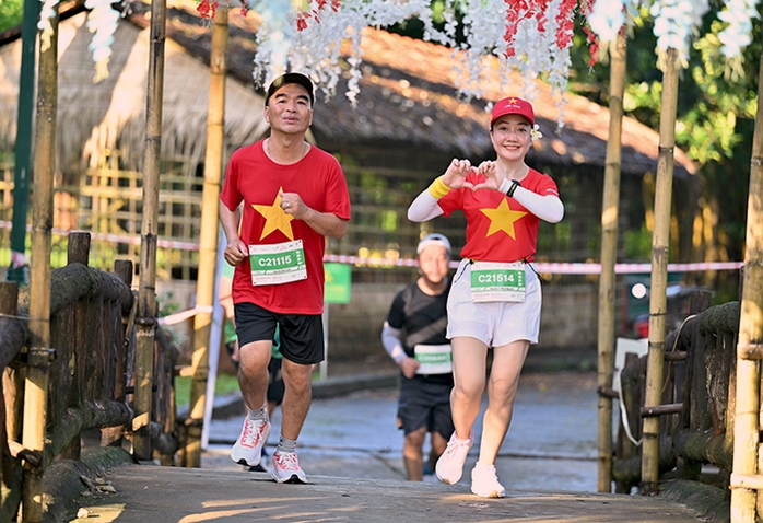 Đồng Tháp tổ chức sự kiện có 10.000 người tham gia - Ảnh 5. Đồng Tháp tổ chức sự kiện có 10.000 người tham gia - Ảnh 5.