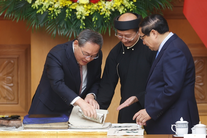 Thủ tướng Việt Nam - Trung Quốc thưởng lãm quan họ, in tranh Đông Hồ- Ảnh 2. Thủ tướng Việt Nam - Trung Quốc thưởng lãm quan họ, in tranh Đông Hồ- Ảnh 2.