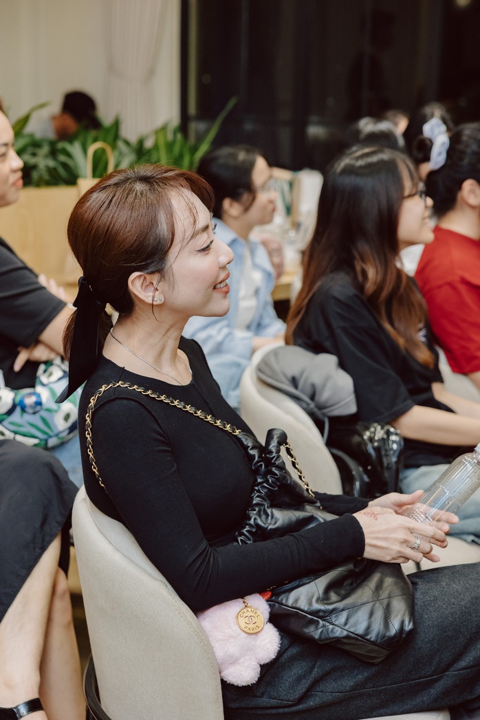 Binz, Tuấn Hưng… tụ hội chúc mừng Tiến Luật- Ảnh 2. Binz, Tuấn Hưng… tụ hội chúc mừng Tiến Luật- Ảnh 2.