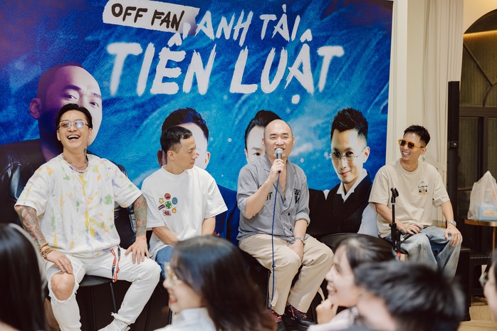 Binz, Tuấn Hưng… tụ hội chúc mừng Tiến Luật- Ảnh 6. Binz, Tuấn Hưng… tụ hội chúc mừng Tiến Luật- Ảnh 6.