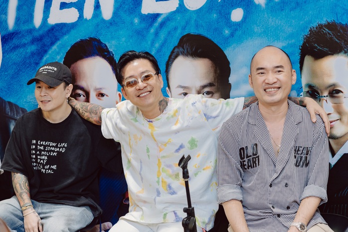 Binz, Tuấn Hưng… tụ hội chúc mừng Tiến Luật- Ảnh 7. Binz, Tuấn Hưng… tụ hội chúc mừng Tiến Luật- Ảnh 7.