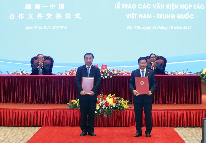 Việt Nam - Trung Quốc trao 10 văn kiện hợp tác quan trọng- Ảnh 2. Việt Nam - Trung Quốc trao 10 văn kiện hợp tác quan trọng- Ảnh 2.