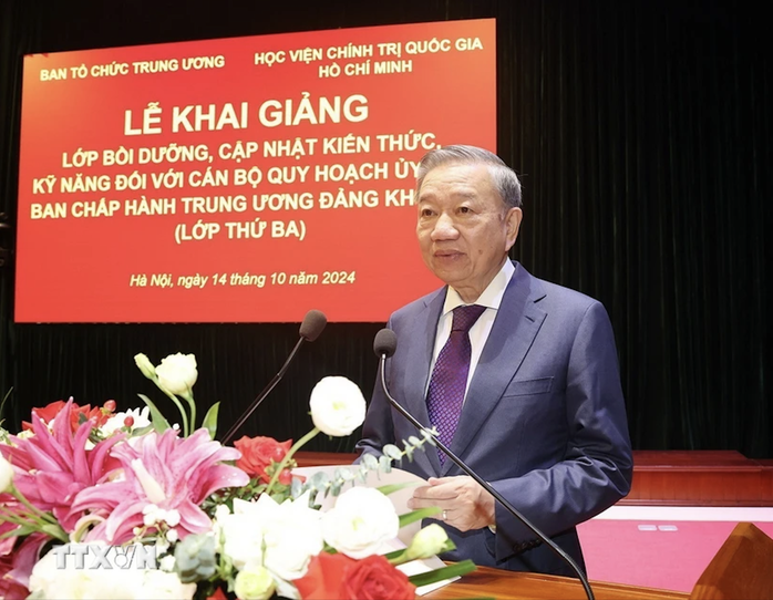 Tổng Bí thư, Chủ tịch nước dự khai giảng lớp bồi dưỡng cán bộ quy hoạch Ủy viên Trung ương- Ảnh 1. Tổng Bí thư, Chủ tịch nước dự khai giảng lớp bồi dưỡng cán bộ quy hoạch Ủy viên Trung ương- Ảnh 1.