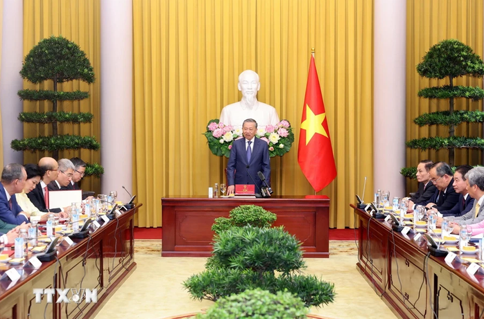 Tổng Bí thư, Chủ tịch nước Tô Lâm trao quyết định bổ nhiệm Đại sứ Việt Nam tại các nước- Ảnh 4. Tổng Bí thư, Chủ tịch nước Tô Lâm trao quyết định bổ nhiệm Đại sứ Việt Nam tại các nước- Ảnh 4.