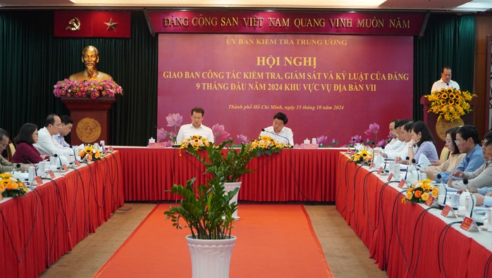 Cấp ủy phải gương mẫu, quyết liệt trong kiểm tra, giám sát- Ảnh 1. Cấp ủy phải gương mẫu, quyết liệt trong kiểm tra, giám sát- Ảnh 1.