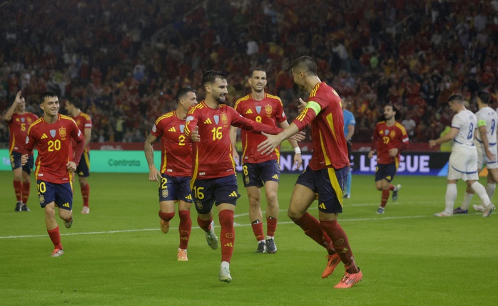 Tây Ban Nha bùng nổ, chiếm ngôi đầu vòng bảng Nations League- Ảnh 6. Tây Ban Nha bùng nổ, chiếm ngôi đầu vòng bảng Nations League- Ảnh 6.
