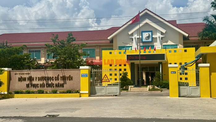 Khởi tố vụ án liên quan đến đấu thầu trang thiết bị y tế của AIC tại Bình Thuận- Ảnh 1. Khởi tố vụ án liên quan đến đấu thầu trang thiết bị y tế của AIC tại Bình Thuận- Ảnh 1.