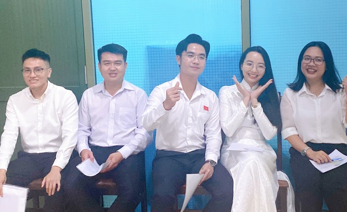TP HCM khai mạc kỳ thi tuyển dụng cán bộ, công chức- Ảnh 2. TP HCM khai mạc kỳ thi tuyển dụng cán bộ, công chức- Ảnh 2.