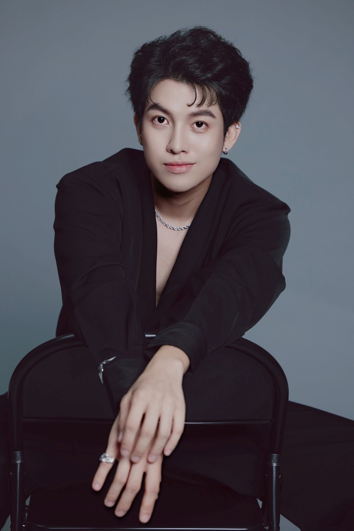 Diện mạo bất ngờ của phù thủy Mew Amazing- Ảnh 1. Diện mạo bất ngờ của phù thủy Mew Amazing- Ảnh 1.