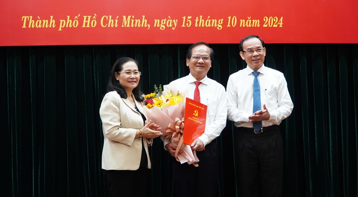 Ông Trần Văn Khuyên giữ chức Phó Trưởng Ban Tuyên giáo Thành ủy TP HCM- Ảnh 2. Ông Trần Văn Khuyên giữ chức Phó Trưởng Ban Tuyên giáo Thành ủy TP HCM- Ảnh 2.